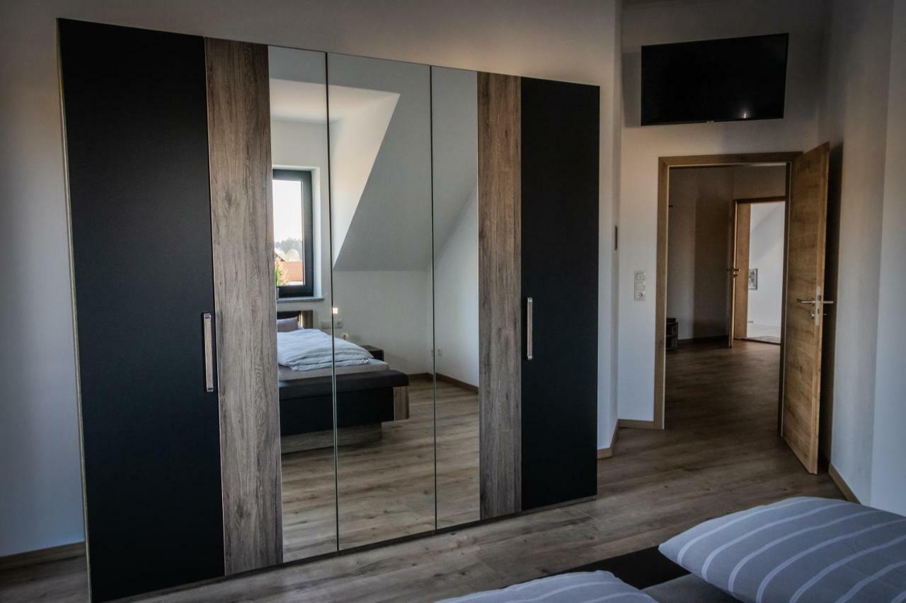 Landhaus Ferienwohnungen Mit Pool Und Wellness Neukirchen-Balbini Extérieur photo