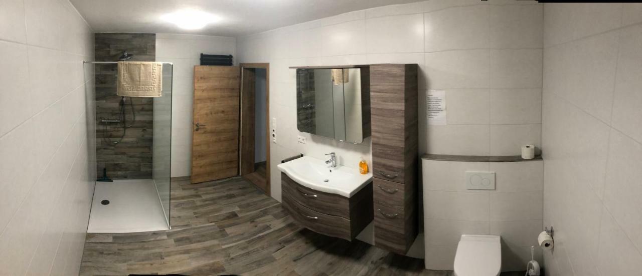 Landhaus Ferienwohnungen Mit Pool Und Wellness Neukirchen-Balbini Extérieur photo